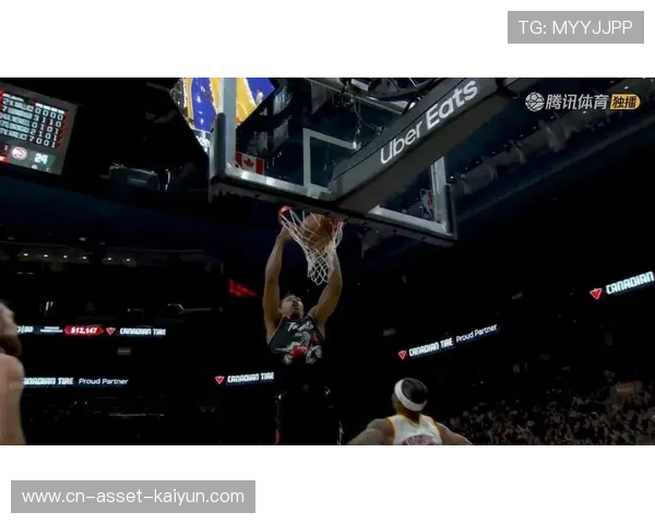 巴恩斯追帽成功反击暴扣，猛龙主场彻底沸腾